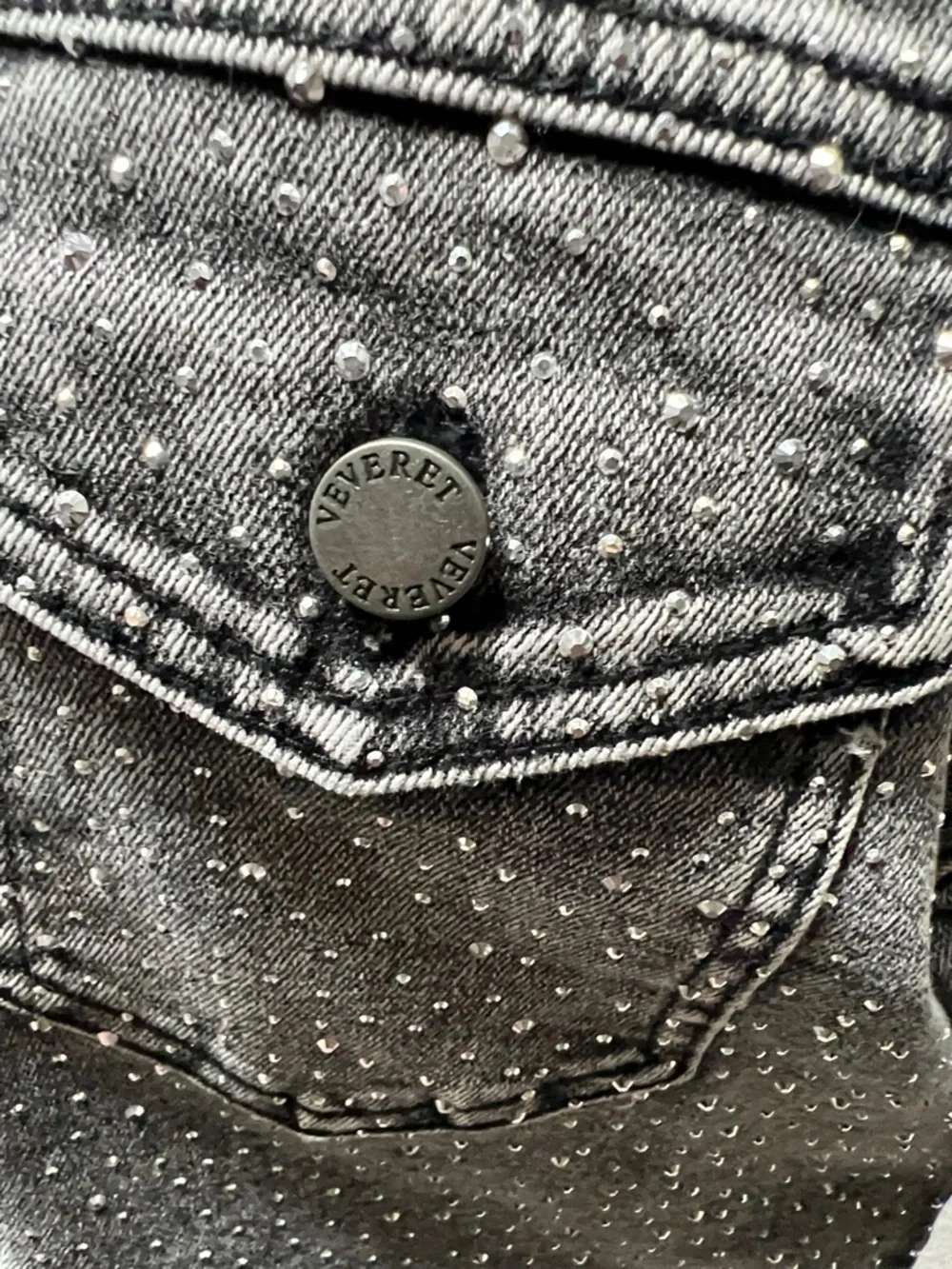 Veveret Black Rhinestone Jean Jacket - Picture 9 of 16